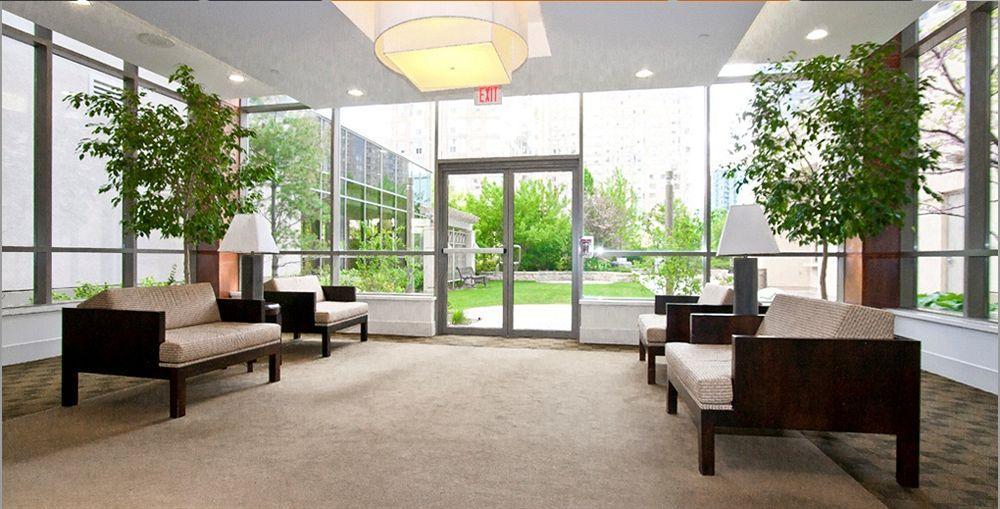 Downtown Mississauga Executive Suites Sq1 Zewnętrze zdjęcie